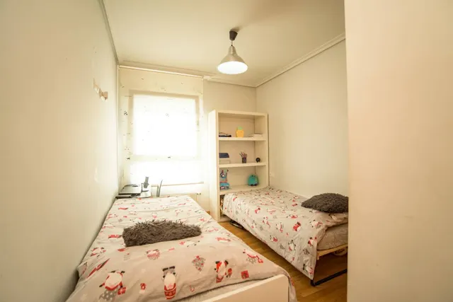 Piso en C/ Santos  A. Ochandategui 17, Buztintxuri, Pamplona — 30