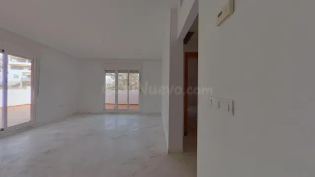 Benalmádena - Ático, 2 Dormitorios, Amplia Terraza - foto 5
