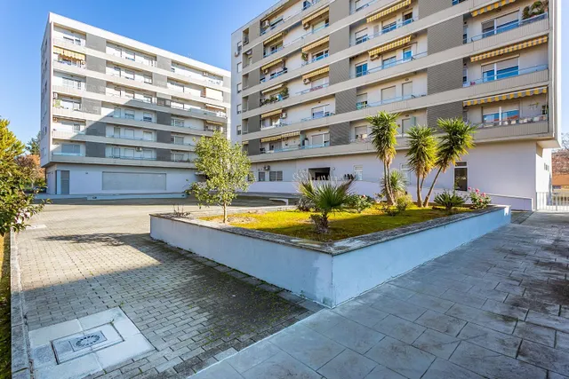 PISO EN PARQUE ALCOSA CON ASCENSOR Y PLAZA DE GARAJE. - foto 4