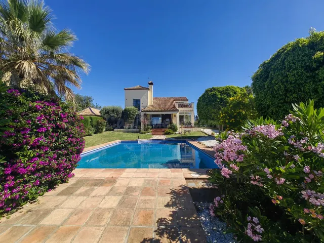 Chalet 3 habitaciones 289m² en venta - Costa Del Sol