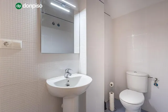 LUMINOSO DÚPLEX EN LÁCHAR — 8