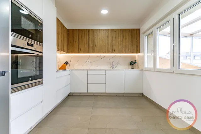 PISO CON TERRAZA XXL en pleno CARBALLO y listo para ✨ENTRAR  - foto 3