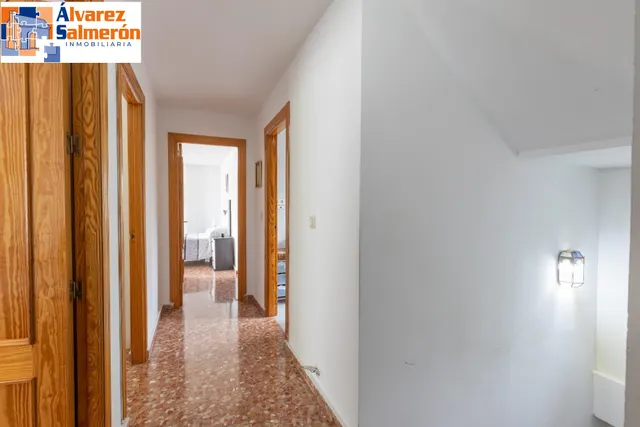 MAGNIFICA UNIFAMILIAR ADOSADA DE 4 PLANTAS EN LOMA LINDA CON PISCINA COMUNITARIA — 42