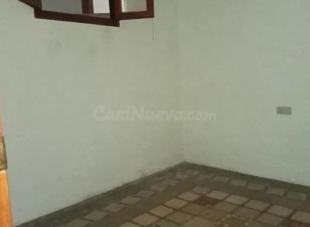 Casa unifamiliar en venta de 261 m2 en Puigdalber, Barcelona - foto 4