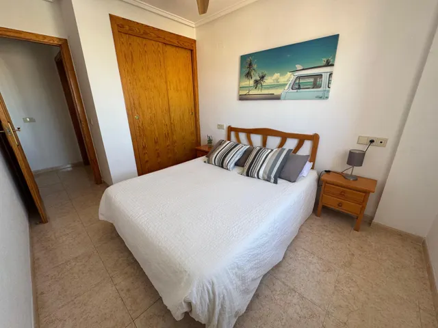Apartamento con vistas despejadas y piscina — 22