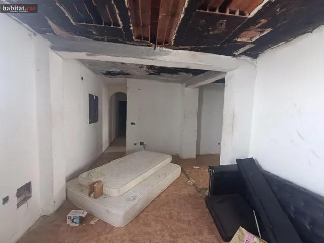 VIVIENDA RÚSTICA A REHABILITAR CON TERRENO — 9