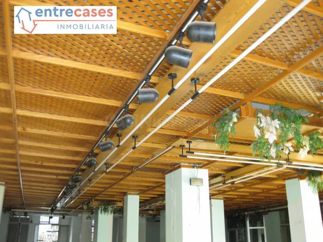 LOCAL COMERCIAL SAGUNTO AMPLIO — 3