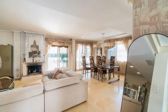 Villa exclusiva de 419 m2 con piscina privada a 200 m del mar en Torre la Mata, Torrevieja — 16