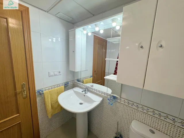ALQUILER DE HABITACIÓN PARA ESTUDIANTE, IDEAL PARA UNIVERSITARIO DE MEDICINA Y CIENCIAS DE LA SALUD — 47