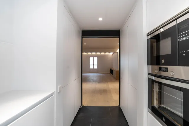 Piso en venta en carrer d'Avinyó — 11