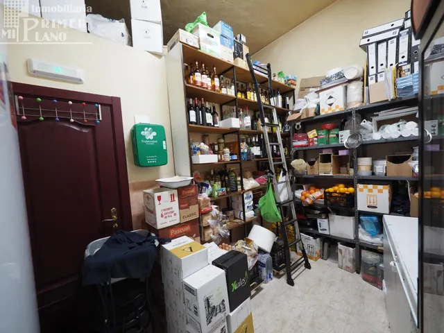 Amplio Local Comercial en Calle Don Victor Peñasco, Tomelloso - €500.000 — 13