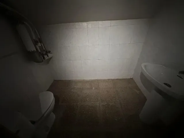 Bungalow de 250 m2 con 5 habitaciones, patio, terraza y piscina comunitaria — 16