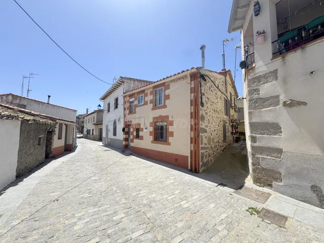CASA DE PUEBLO REFORMADA, TORNADIZOS, AVILA