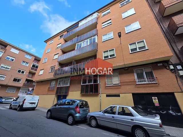 Amplia vivienda de 4 dormitorios con dos terrazas acristaladas en venta la zona sur de Ávila — 4