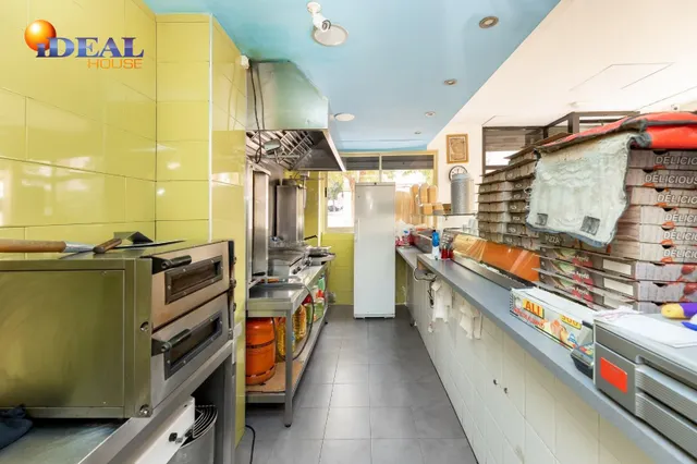 VENTA DE LOCAL EN URBANIZACION PARQUE NUEVA GRANADA (GRANADA) — 9
