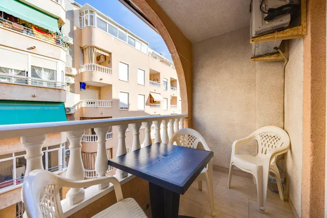 Apartamento de 2 dormitorios y piscina comunitaria en Playa del Cura — 19