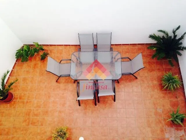 ESTUPENDA CASA EN MONTEJAQUE - foto 2