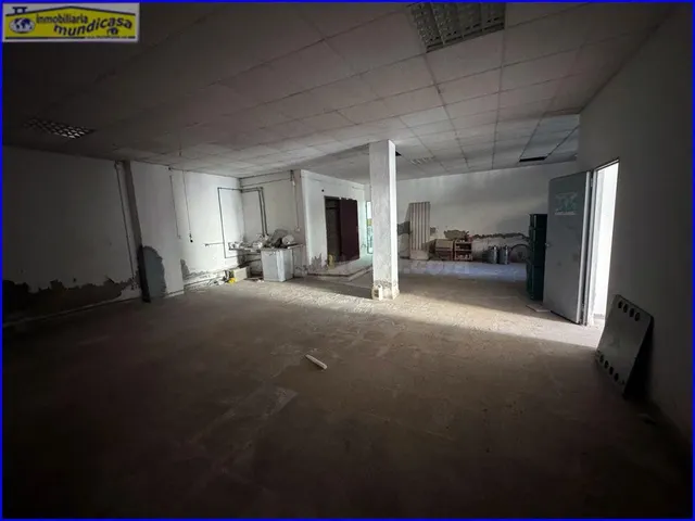 Amplio Local Comercial en Santomera - Oportunidad Única - foto 4