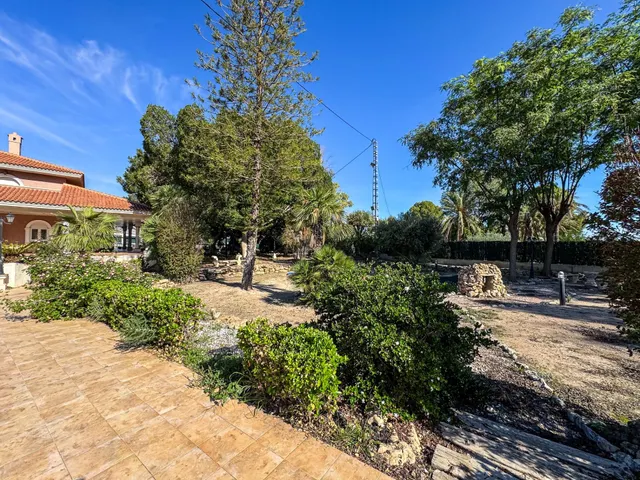 Exclusivo Chalet Independiente con Piscina Privada y Gran Parcela en Callosa de Segura — 8