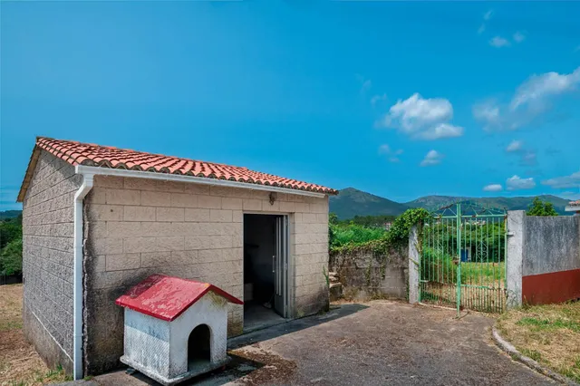 ESPECTACULAR CASA DE PIEDRA EN LA POBLA DE CARAMIÑAL MUY CERCA DE LA PLAYA — 47
