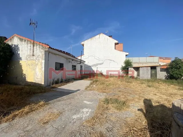 Naves + Vivienda en Esquivias — 7