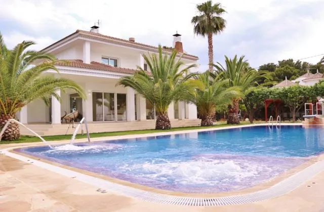 Chalet de Lujo a estrenar en Alicante. Oportunidad — 30