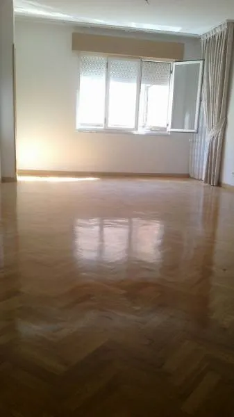 VENTA DE PISO  EN VEGA DE ESPINAREDA — 5
