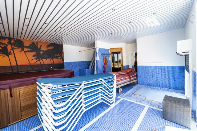 Villa 6 habitaciones 2600m² en venta - Cometa-Carrió — 26