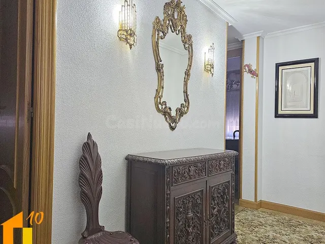 Piso 4 habitaciones 104m² en venta - Avda. del Cid - foto 2