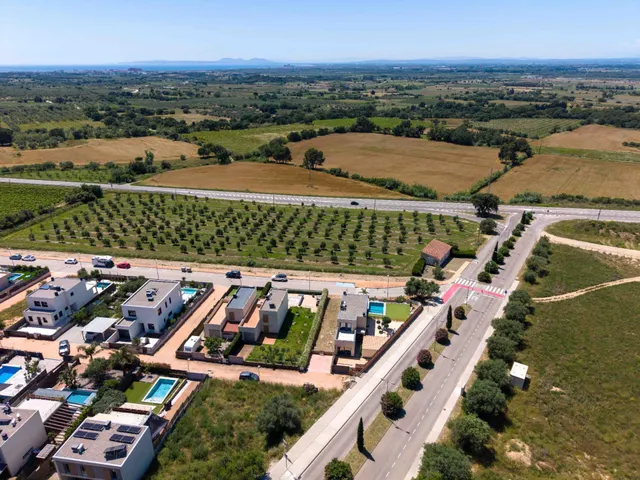 CASA DE OBRA NUEVA CON PISCINA Y INCREIBLES VISTAS — 13