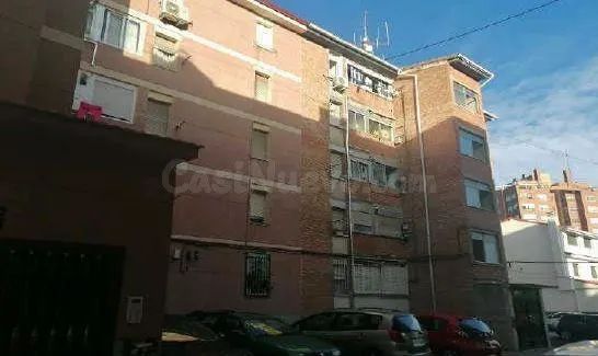 PISO EN VENTA EN HORTALEZA – MADRID | IDEAL PARA REFORMAR A  - foto 2