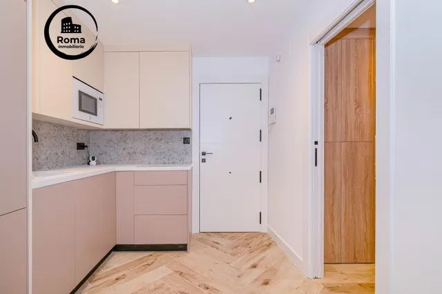 Edificio premiun gran lujo  nuevo totalmente reformado y equipado con mobiliario exclusivo  en el centro de Granada — 17
