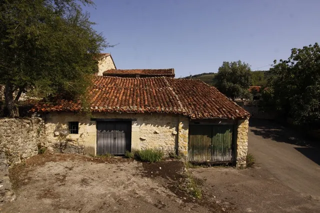 CUADRAS EN BIELVA — 4