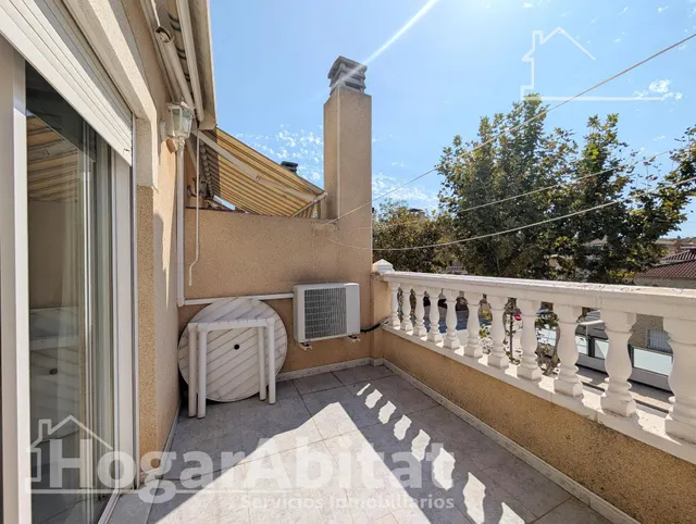 ¡LA GRAN PLAYA! ADOSADO EN RESIDENCIAL, LUMINOSO CON GARAJE, TERRAZA Y PISCINA — 23