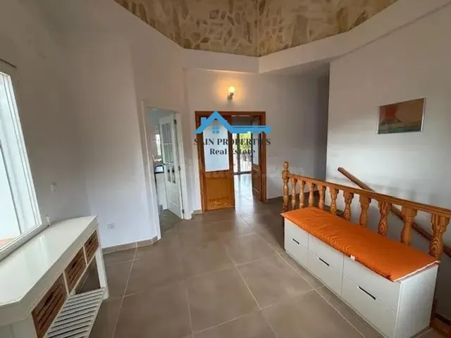 Chalet con 3 Casas Independientes y Piscina en Bello Horizon - foto 3