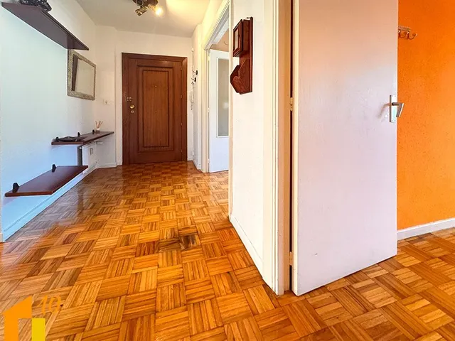 Amplia y luminosa vivienda en calle Jerez — 8