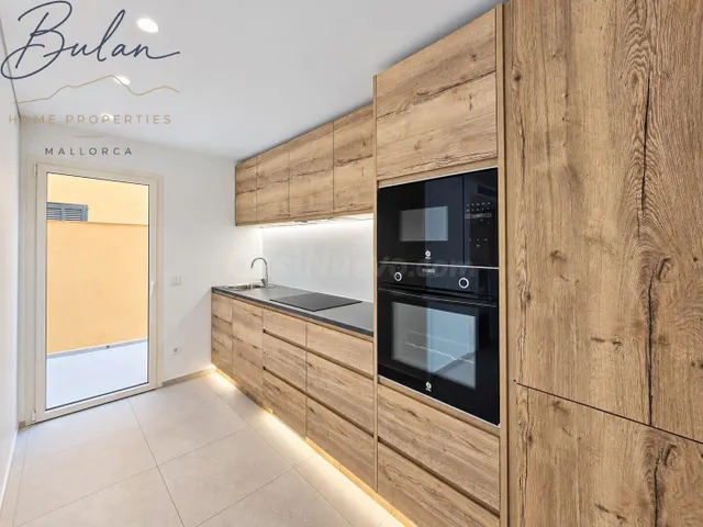 Planta baja a 150 metros del mar en el exclusivo Puerto de A - foto 5