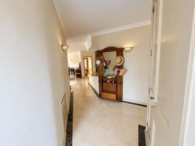 Vivienda de lujo en La Manga Club con jardín, piscina privada y garaje — 34