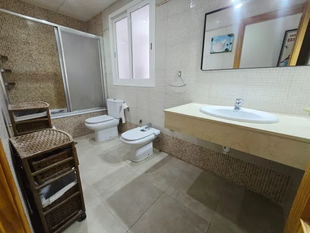 APARTAMENTO EN VENTA EN LA URBANIZACIÓN LA SALCHI — 12