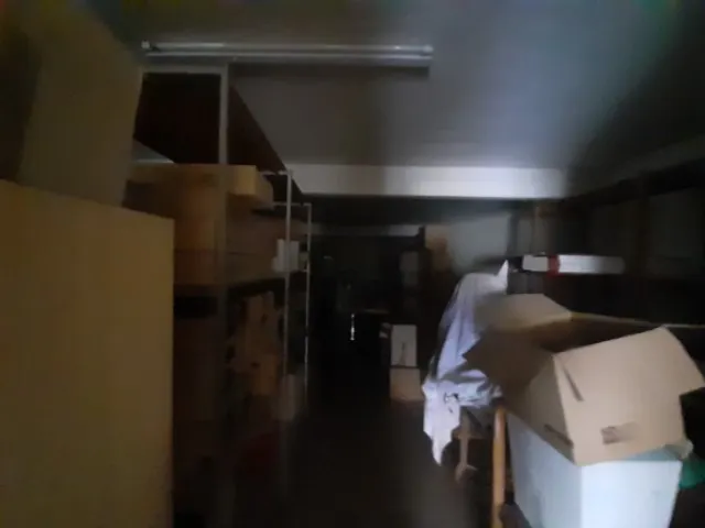 Local comercial — 16