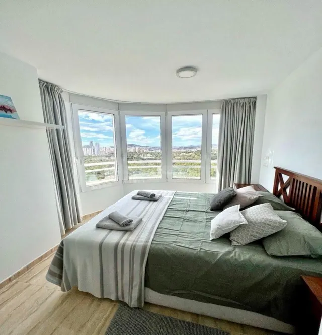Ático con Terraza Benidorm - foto 3