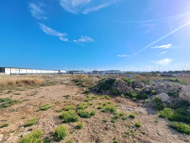 TERRENO INDUSTRIAL EN VENTA EN POLIGONO EL PLA (ALZIRA) - foto 2