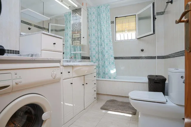 ESTUPENDA VIVIENDA EN PLANTA BAJA CON PISCINA COMUNITARIA — 14