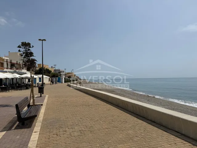ÁTICO CON VISTAS AL MAR — 35