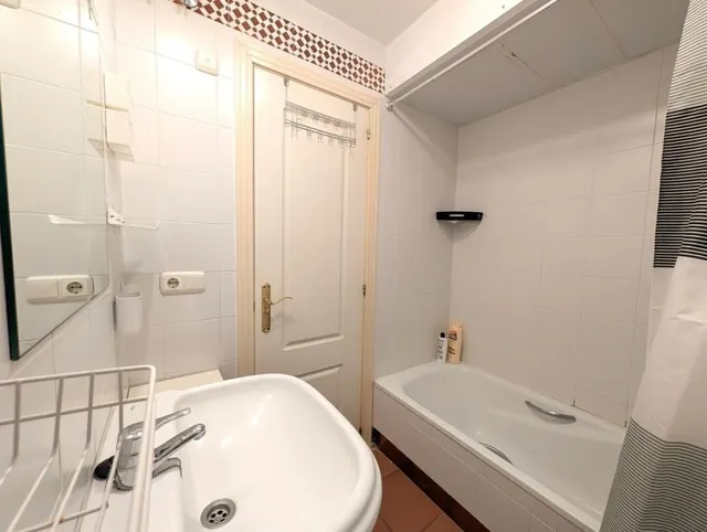 Apartamento en Venta en Linea De La Concepcion, La Cádiz — 13