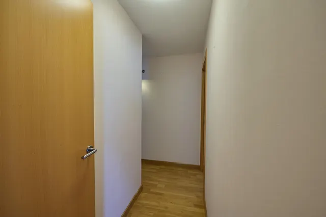 PISO DE 3 HAB CON BALCÓN, PK, Trastero y Piscina Comunitaria — 33