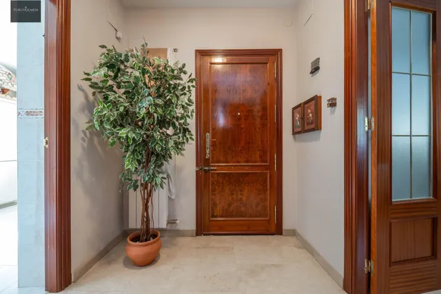 EXCLUSIVA VIVIENDA CON PISCINA PRIVADA EN URBANIZACIÓN "EL TORREÓN" EN ALBOLOTE. — 23