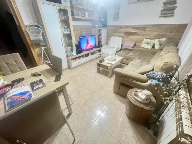 CASA REFORMADA CON PATIO, GARAJE Y GUARDILLA - foto 2