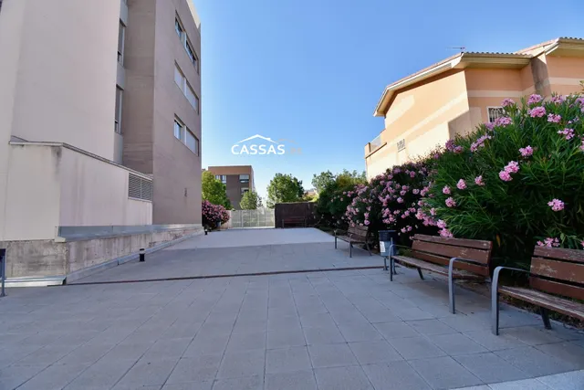 Soto del HENARES - 2 habitaciones, 2 plazas de garaje y trastero. — 49