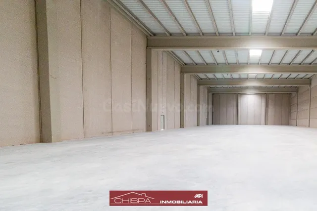 Nave industrial de obra nueva recién terminada - foto 2